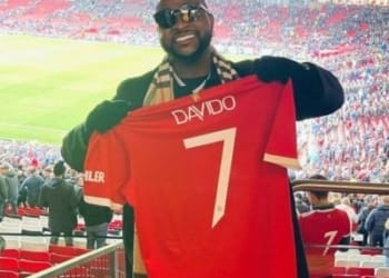 Davido Man U e1634804614103